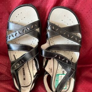 Romika brown leather sandals